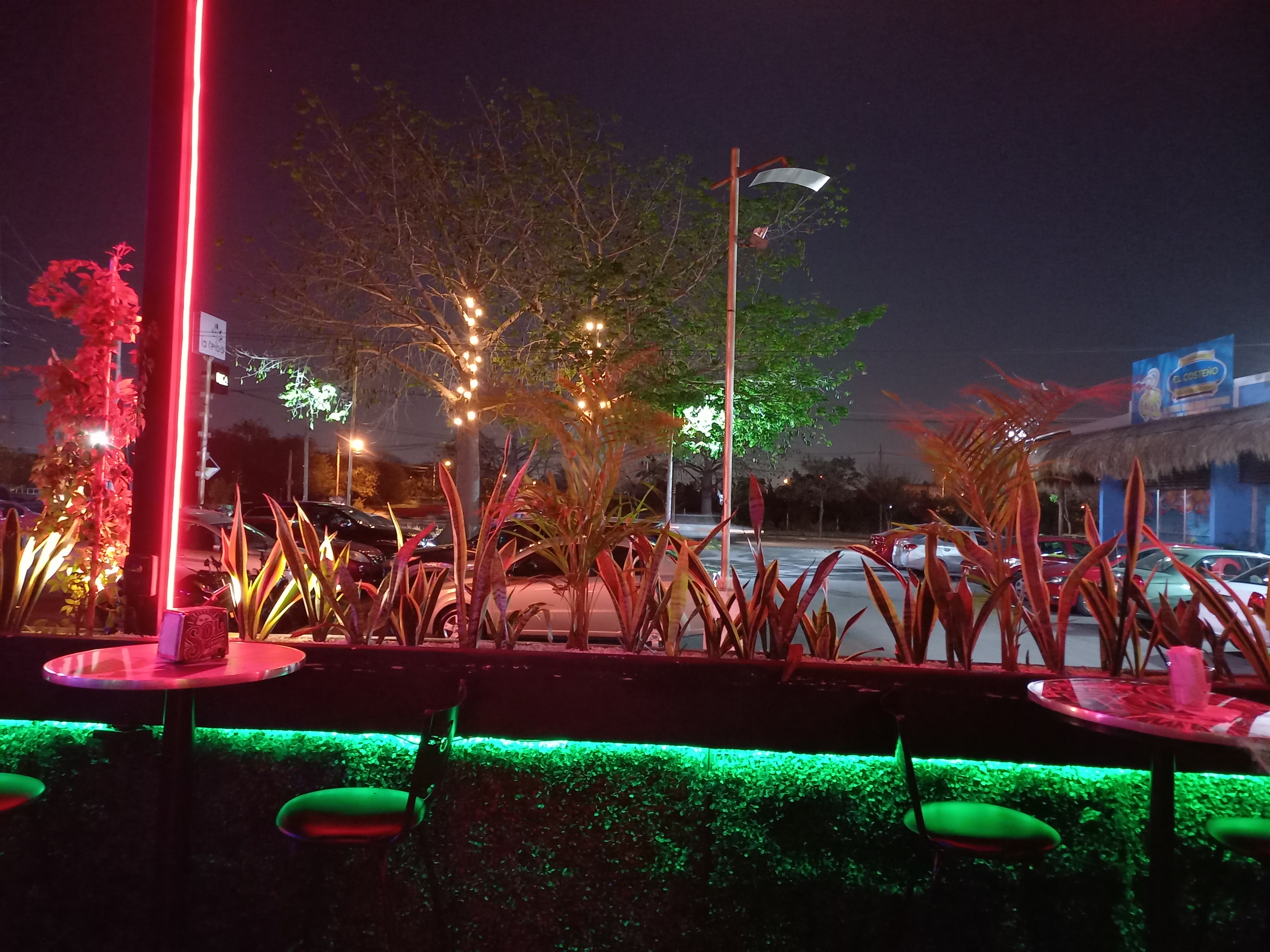 Luca Bar | Caucel image 8