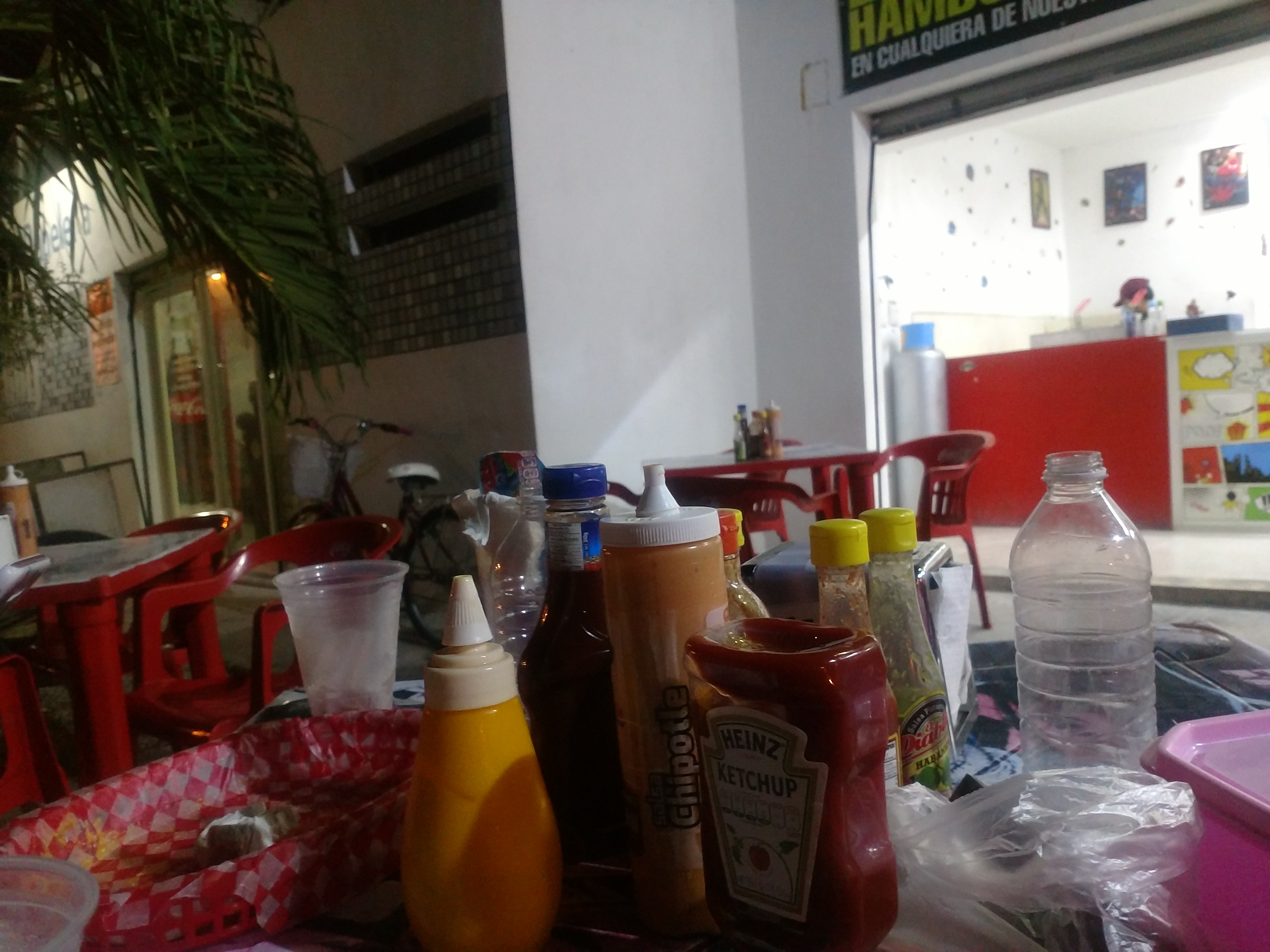 Súper Heroes ( Hamburguesas, frappes y machacados) image 9