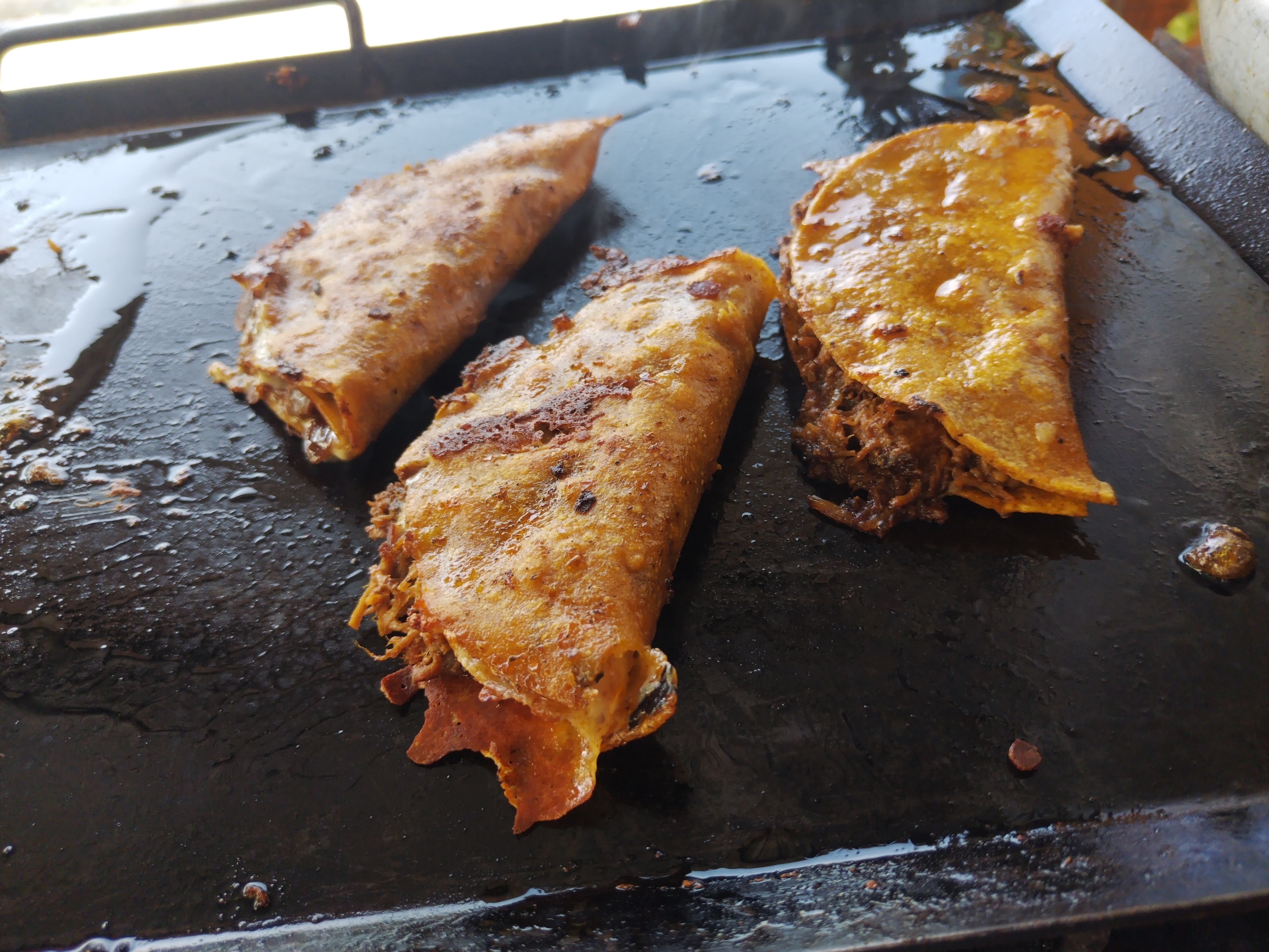 "El Compadre" Tacos DE BIRRIA DE RES.. image 5