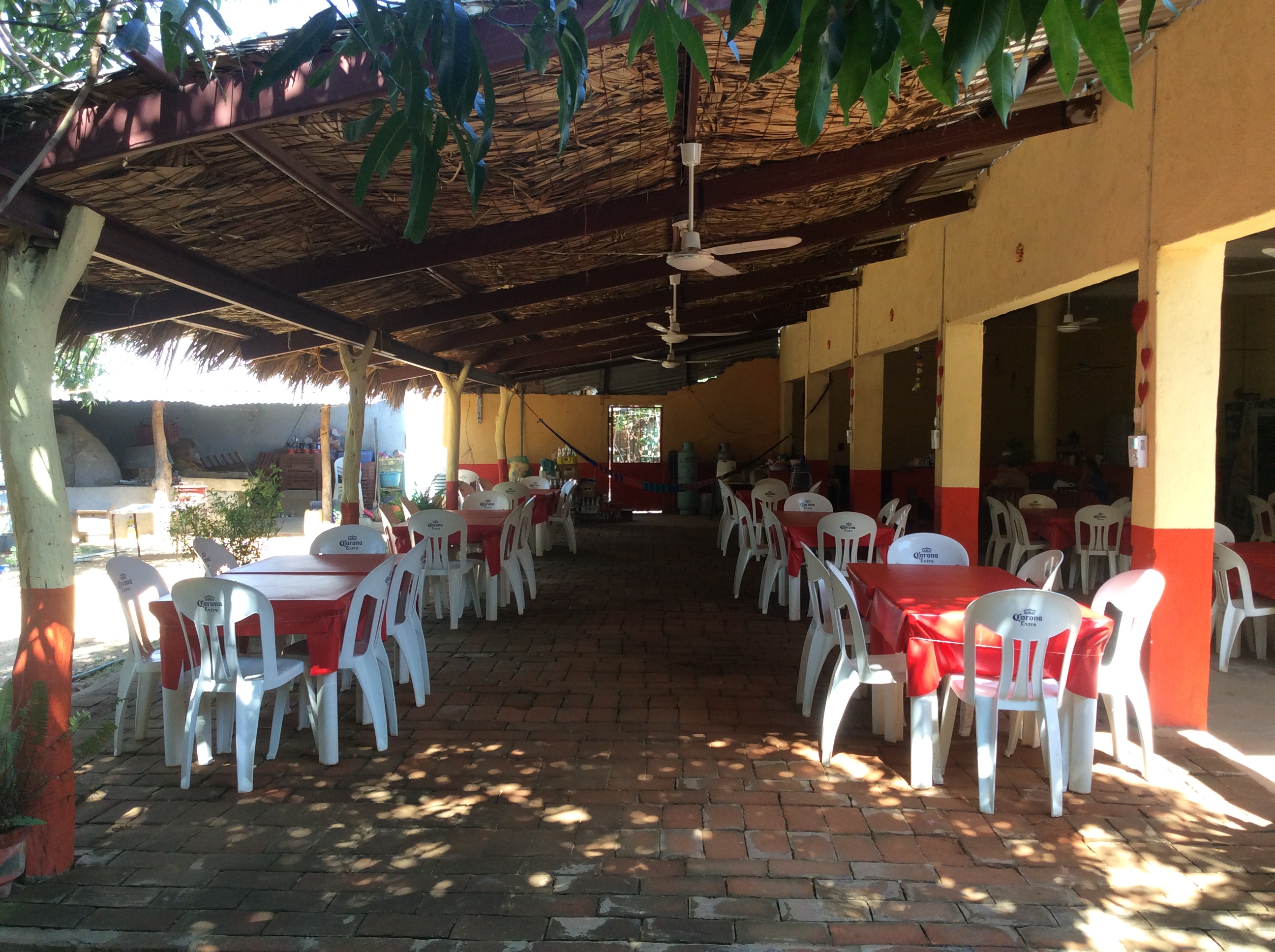 Restaurant Familiar De Mariscos 3 Hermanos image 1