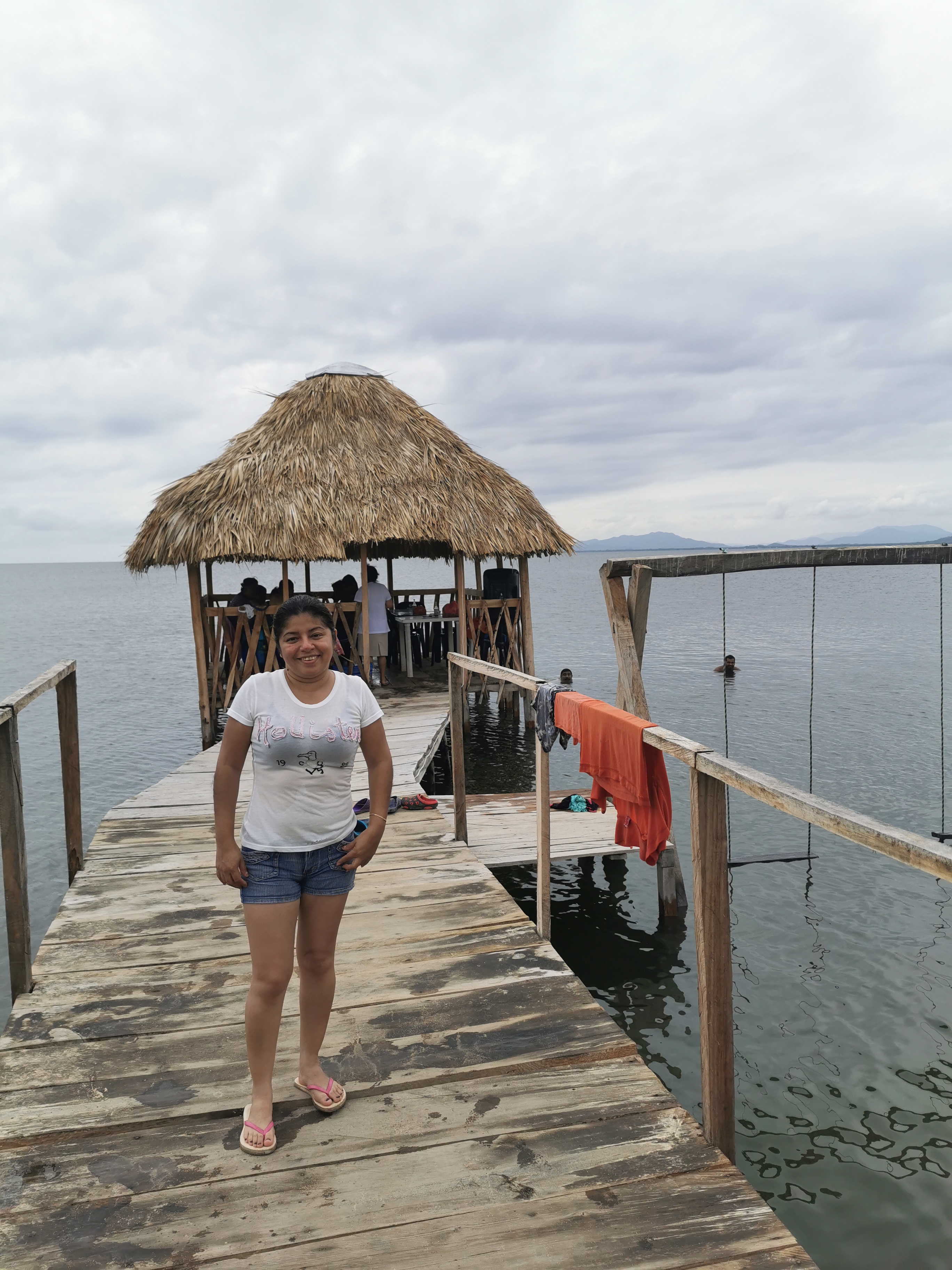 Restaurant Familiar De Mariscos 3 Hermanos image 3