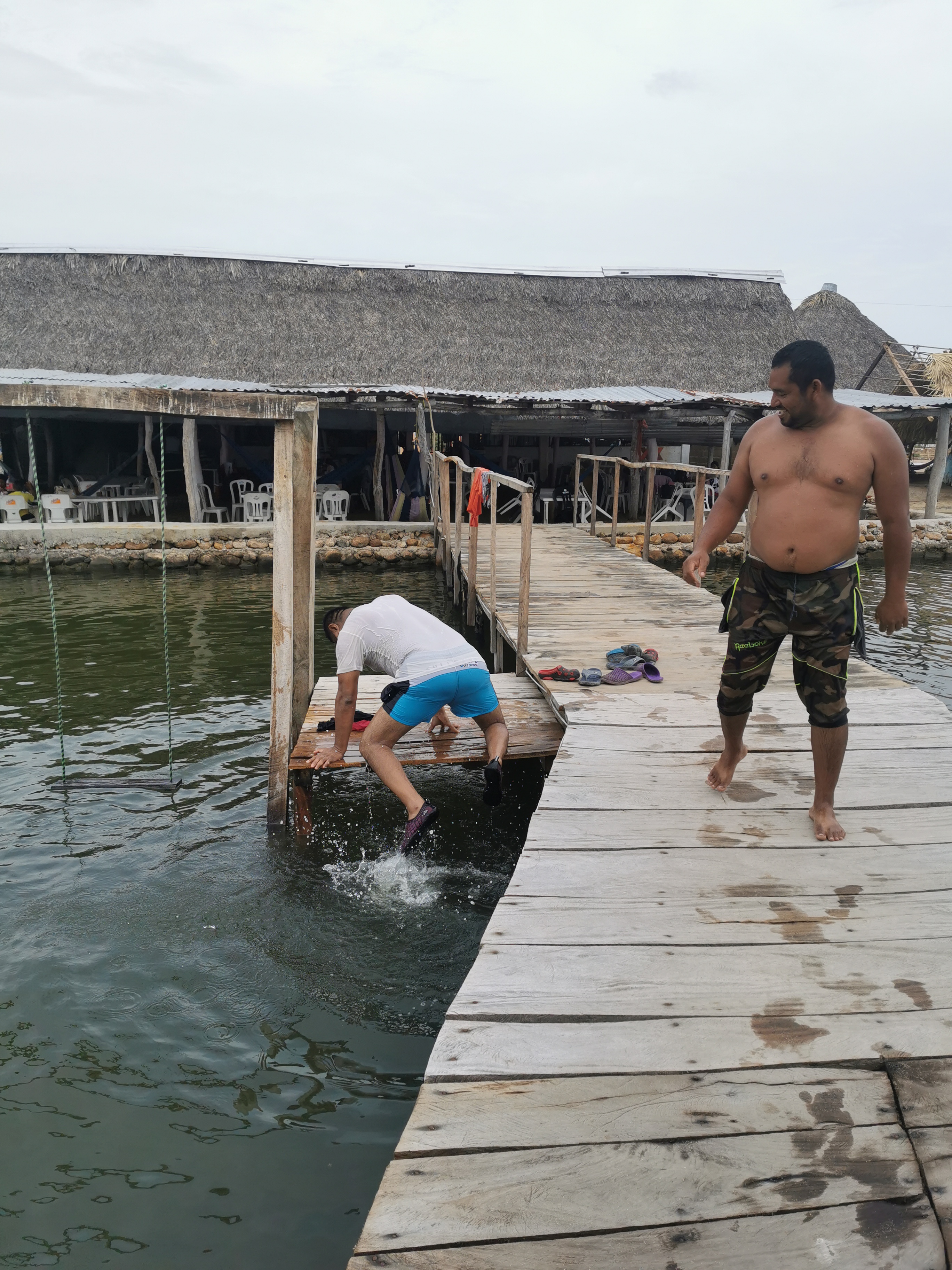 Restaurant Familiar De Mariscos 3 Hermanos image 5