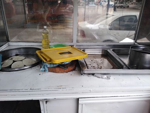 Deli-Cecy image 2