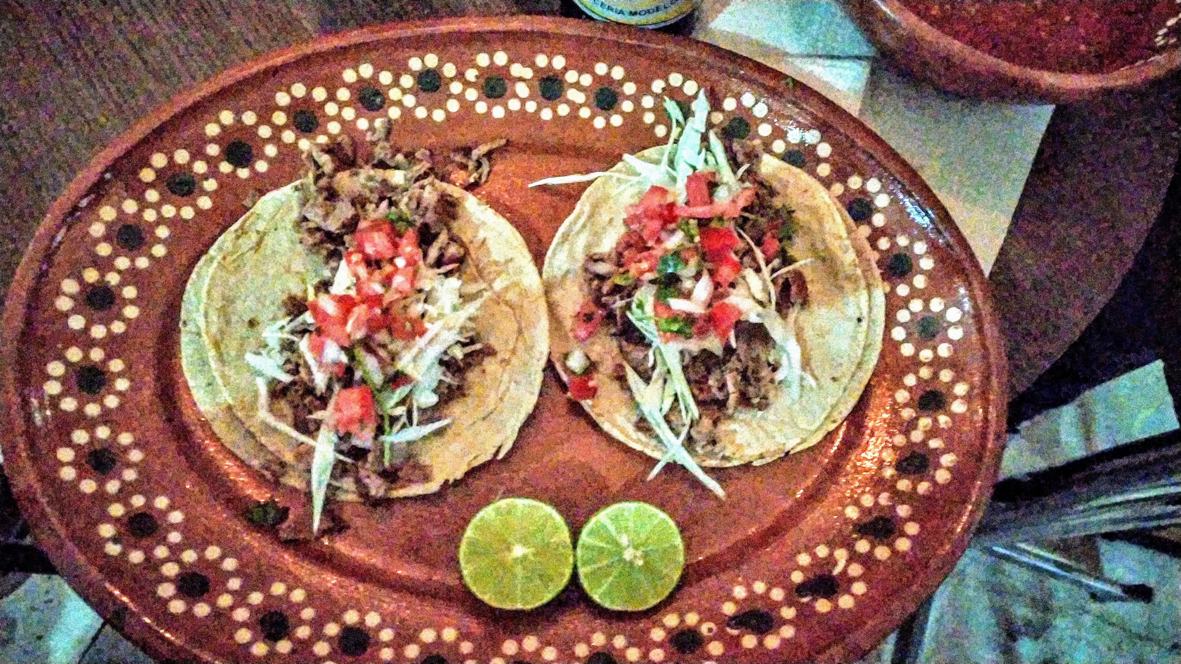 Tiki House Restaurant Bar Familiar image 6