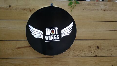 Hot Wings image 8