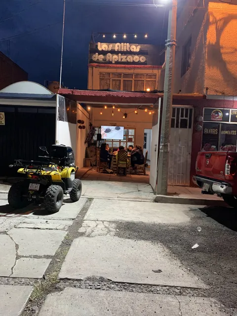 Las Alitas de Apizaco image 1