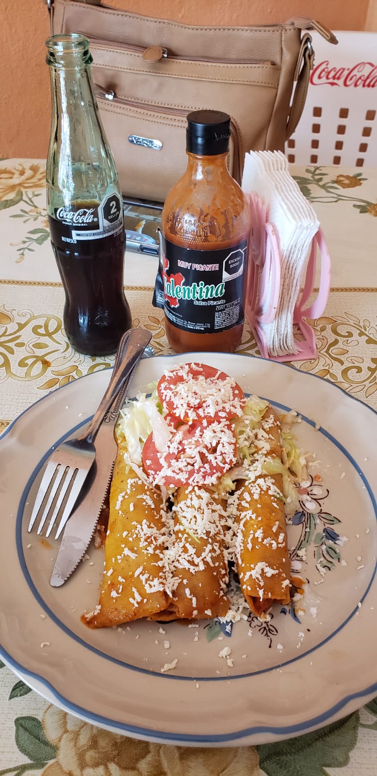 Antojitos Mexicanos image 10