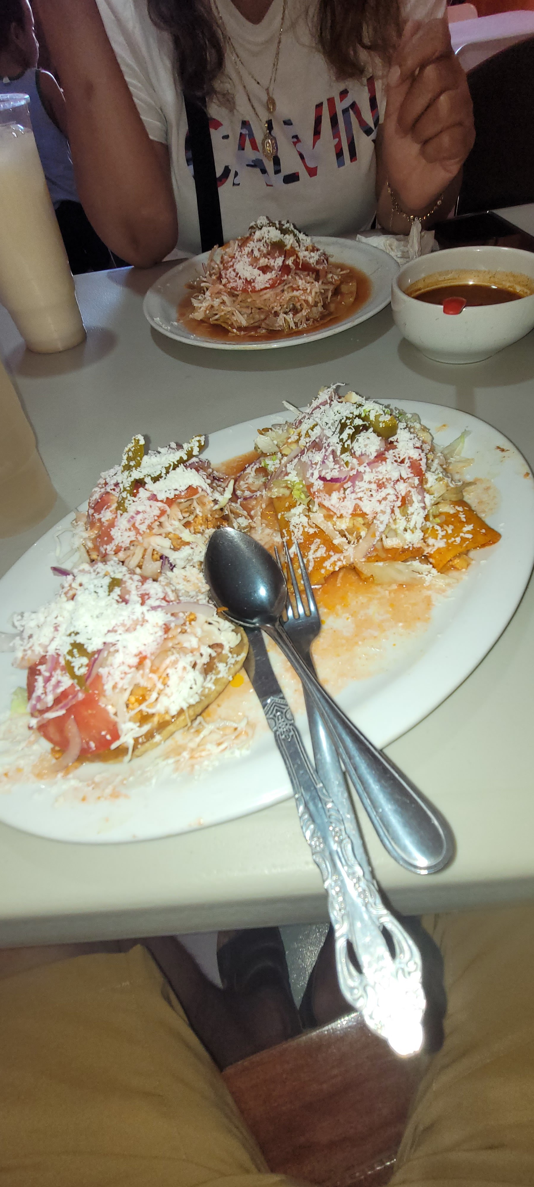 Antojitos mexicanos Gris image 2