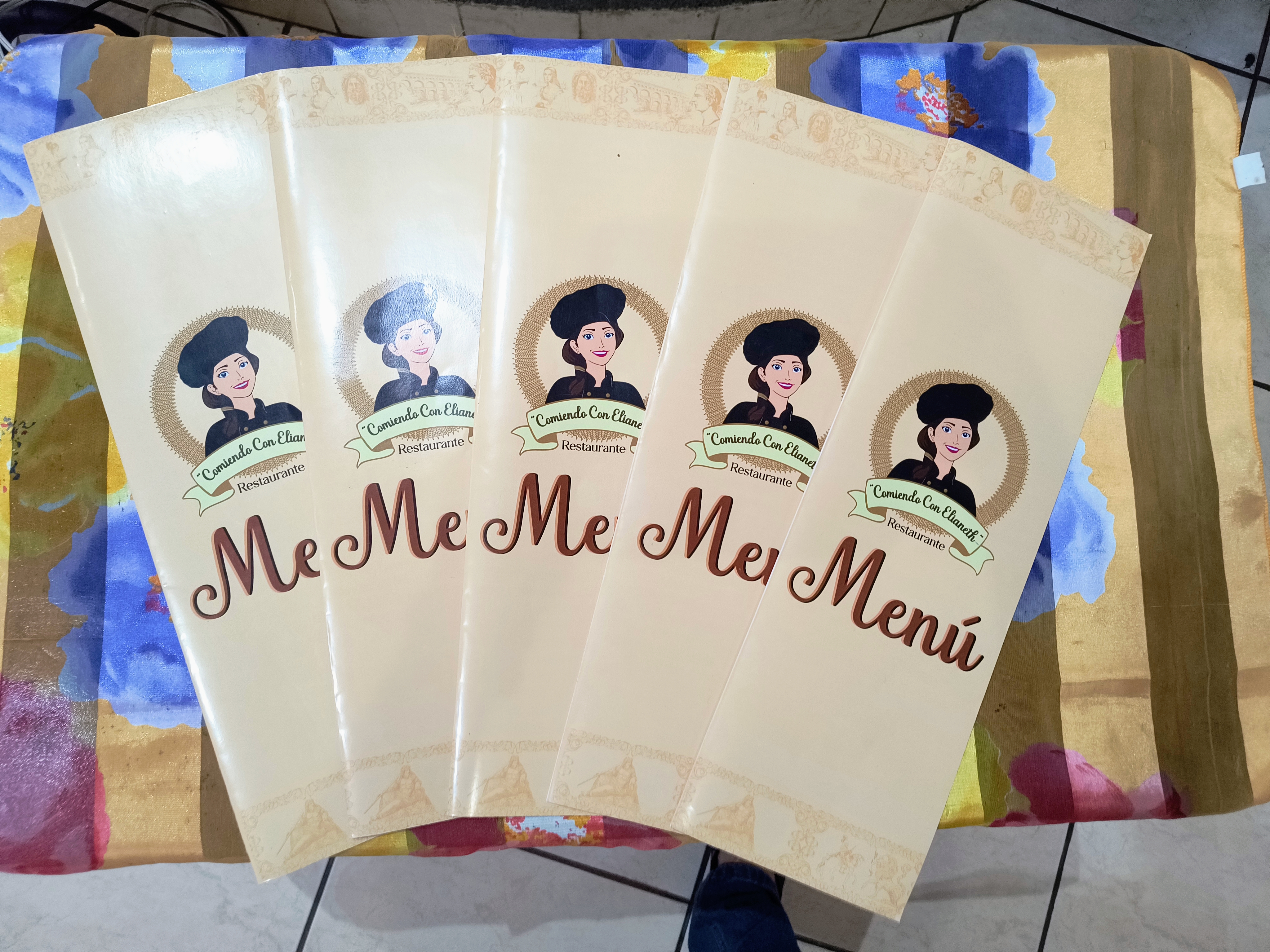 Comiendo con Elianeth Restaurante del Hotel Imperio image 10