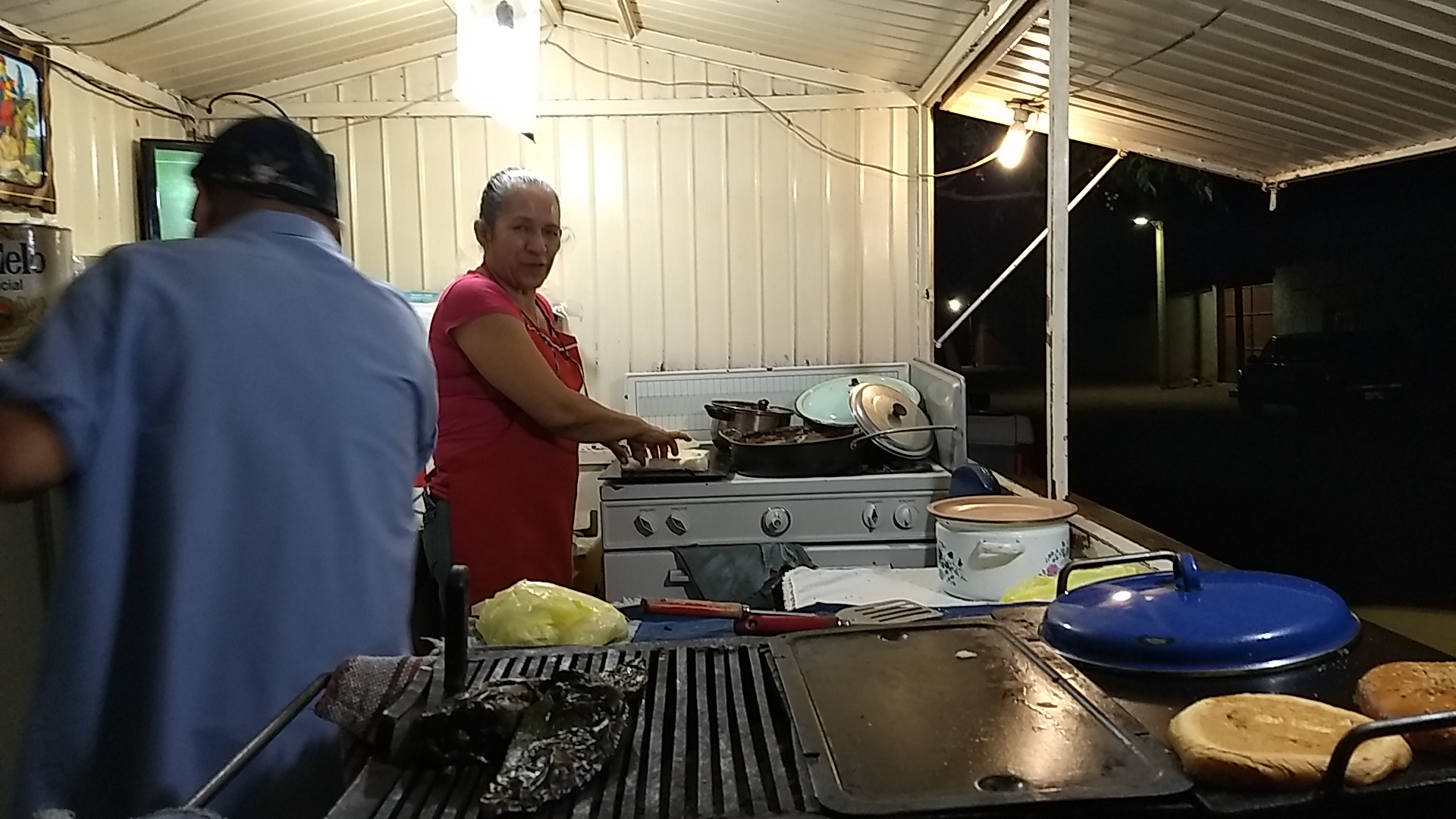 Hamburguesas Tacos Y Mulitas Luisa image 2