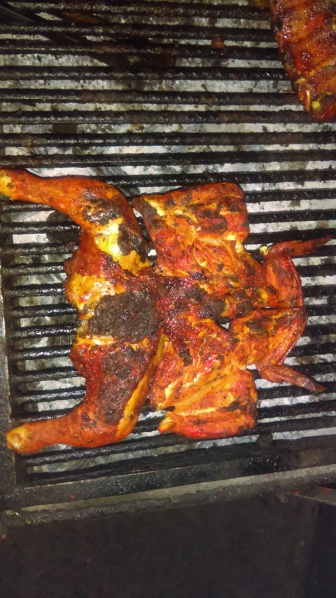 POLLO SABROSO "POLLOS ASADOS AL CARBON" image 4