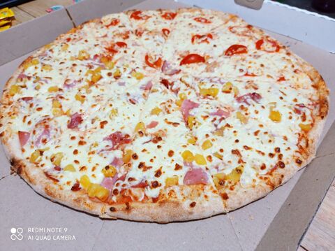 Pizzas Supreme image 4