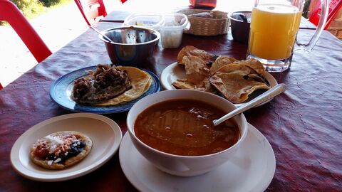 LA WERITA Barbacoa y Comida Mexicana image 2