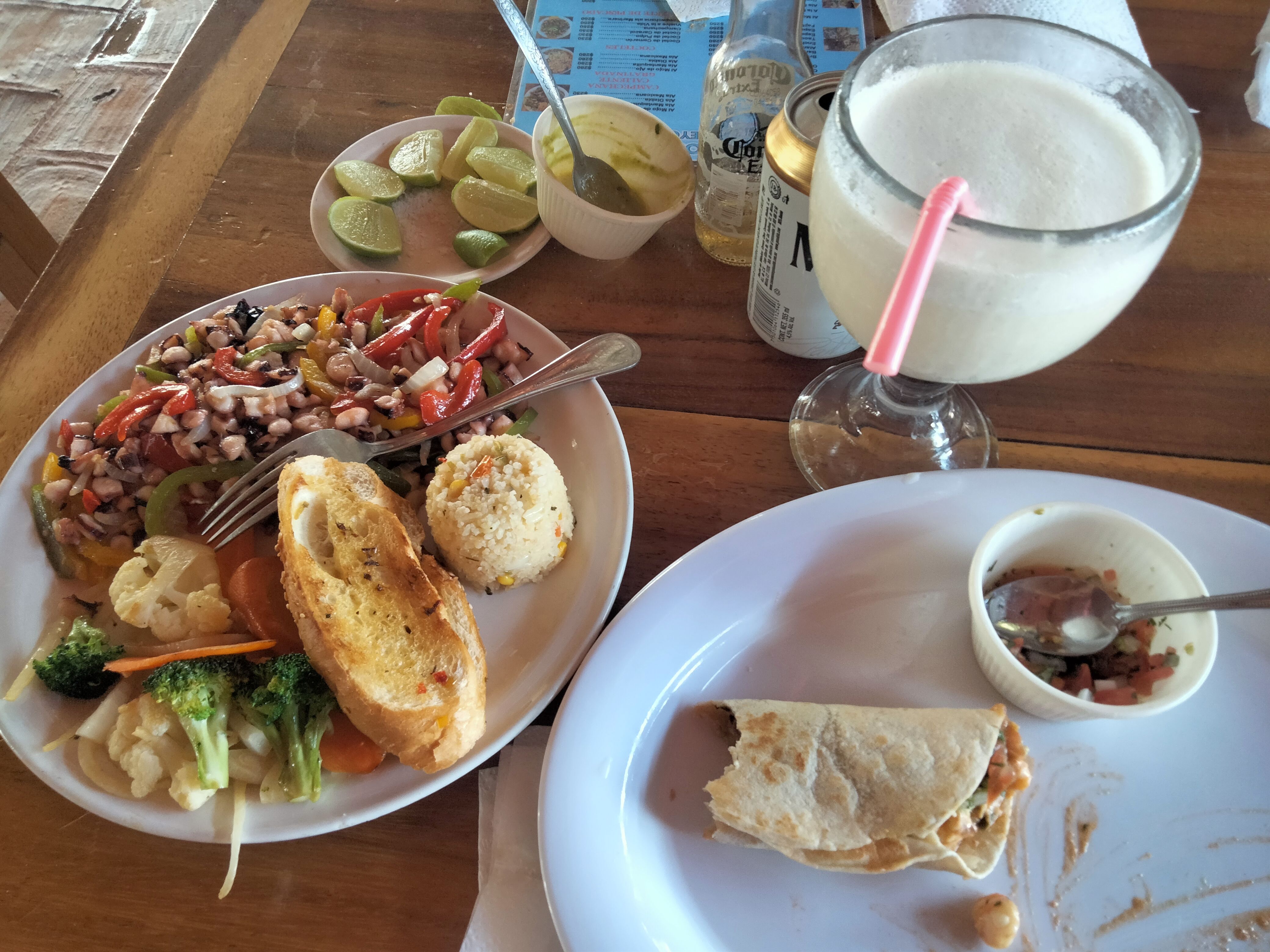 Marisquería El Amigo Yeyo image 7