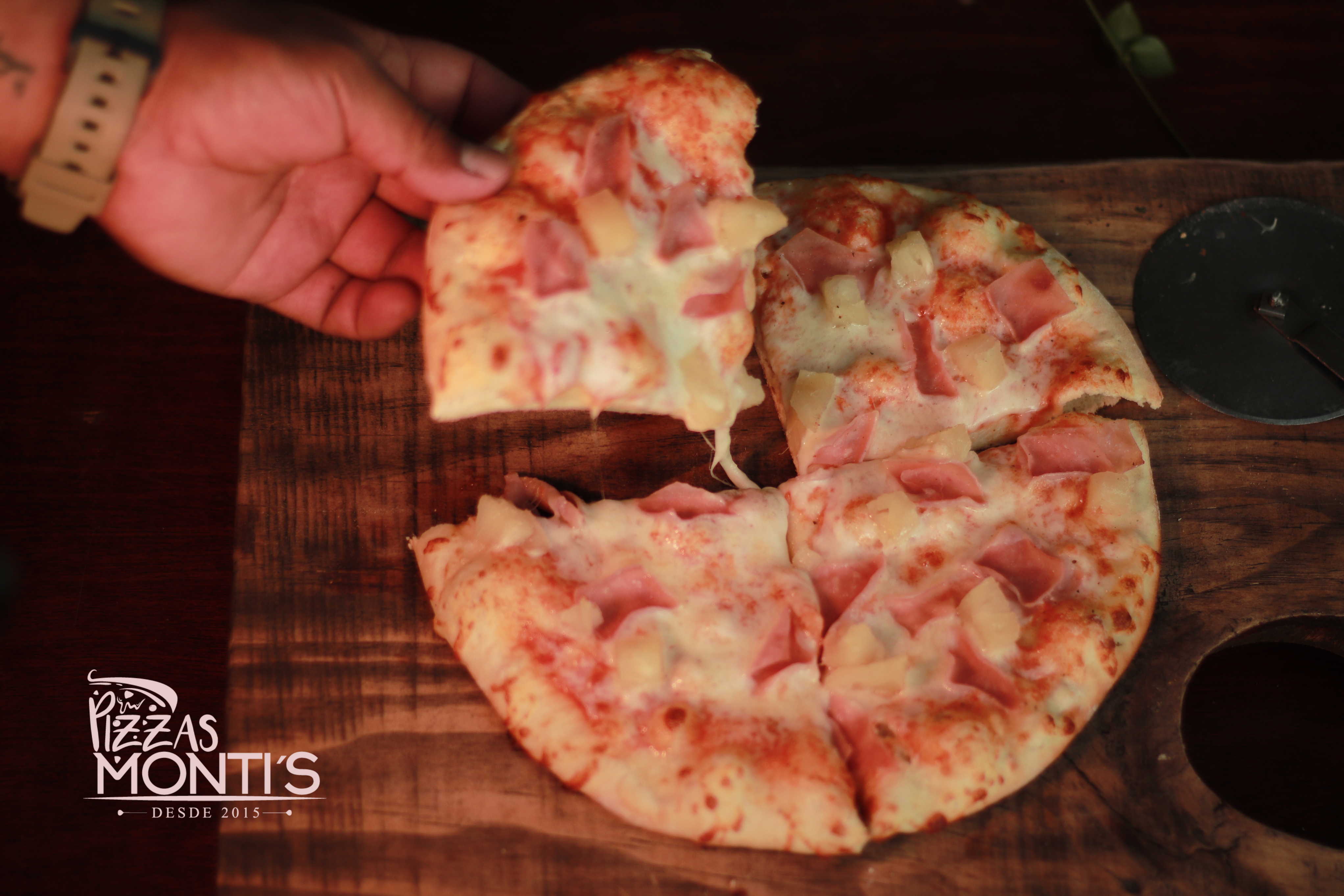 Pizzas Monti's image 1