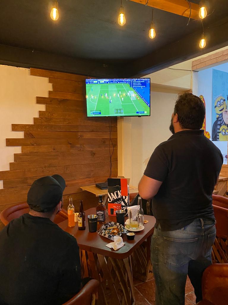 GLOOP RESTOBAR image 6