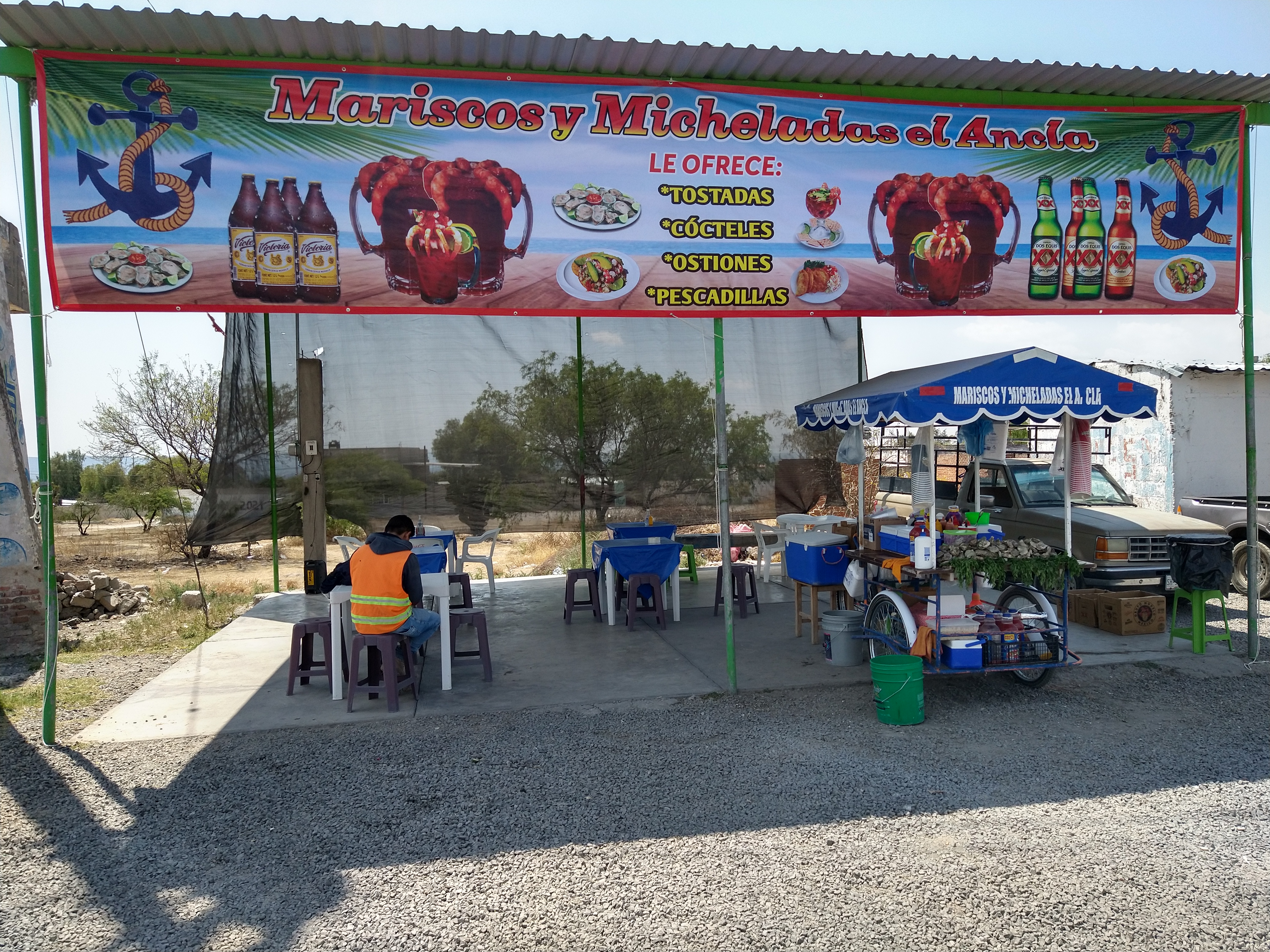 Mariscos y micheladas "EL ANCLA" image 8