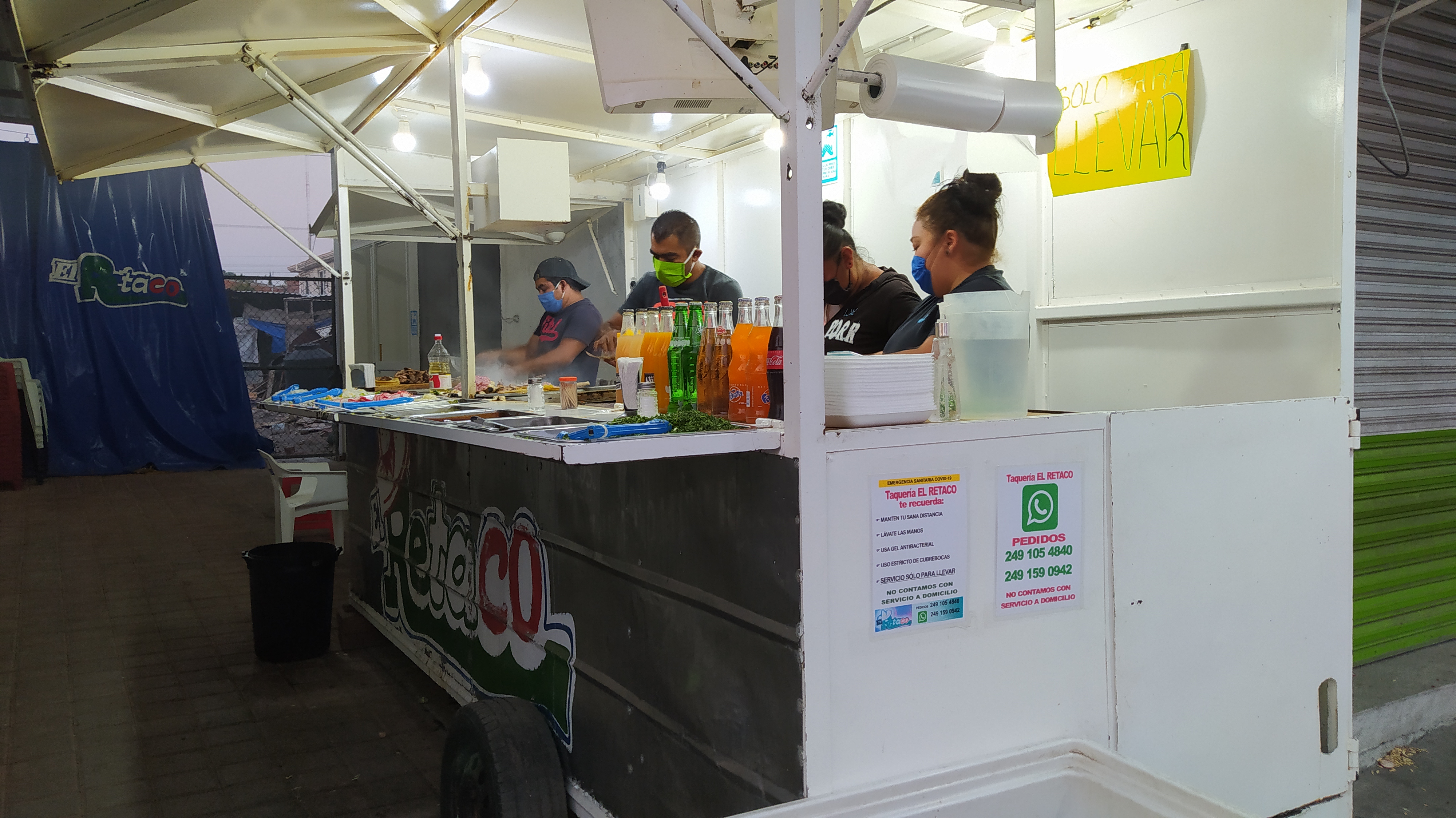 Taquería "El Retaco" image 4