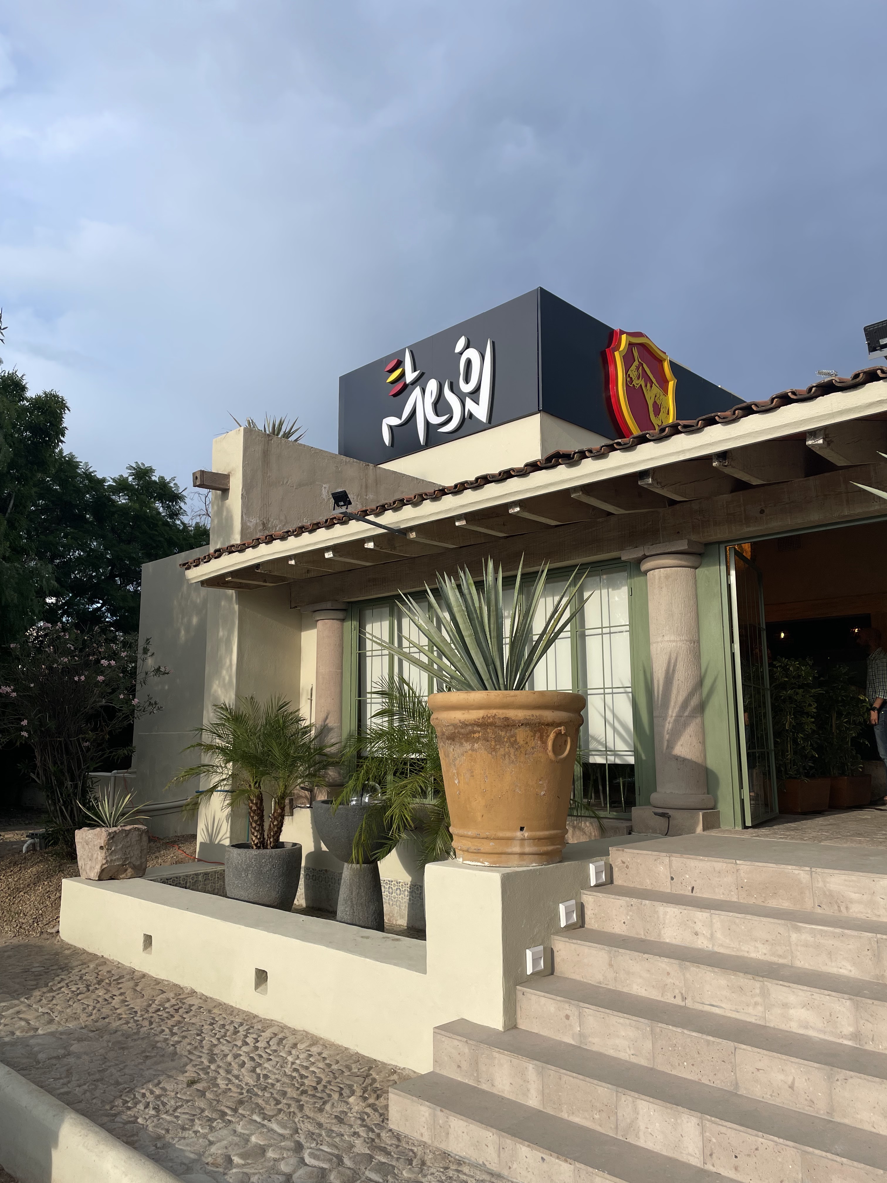 EL MESÓN Comedor Prime image 1