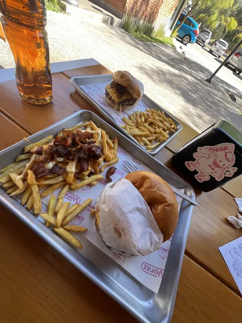 Voraz Burgers image 4