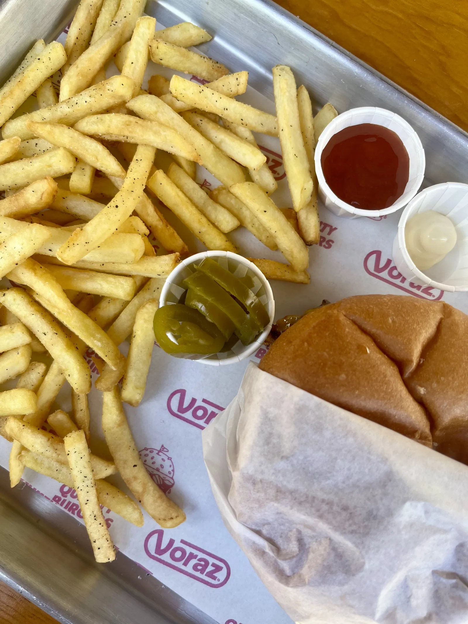 Voraz Burgers image 6