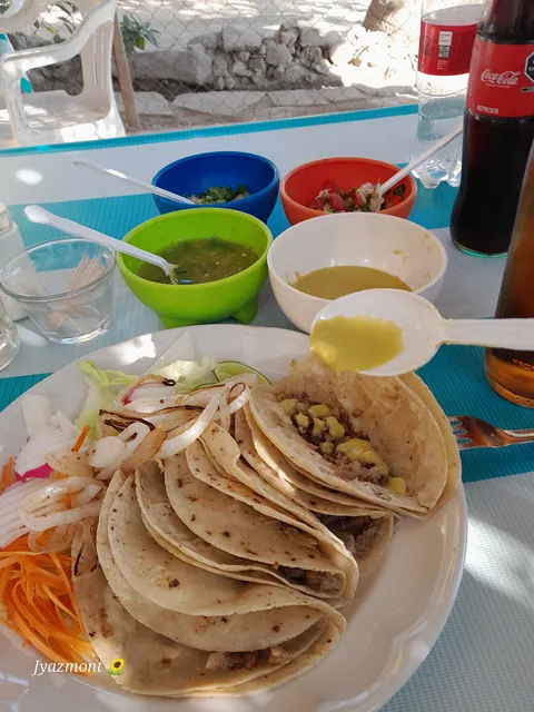 Tacos la jarocha image 3