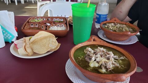 Restaurante "La Casa del árbol" image 1