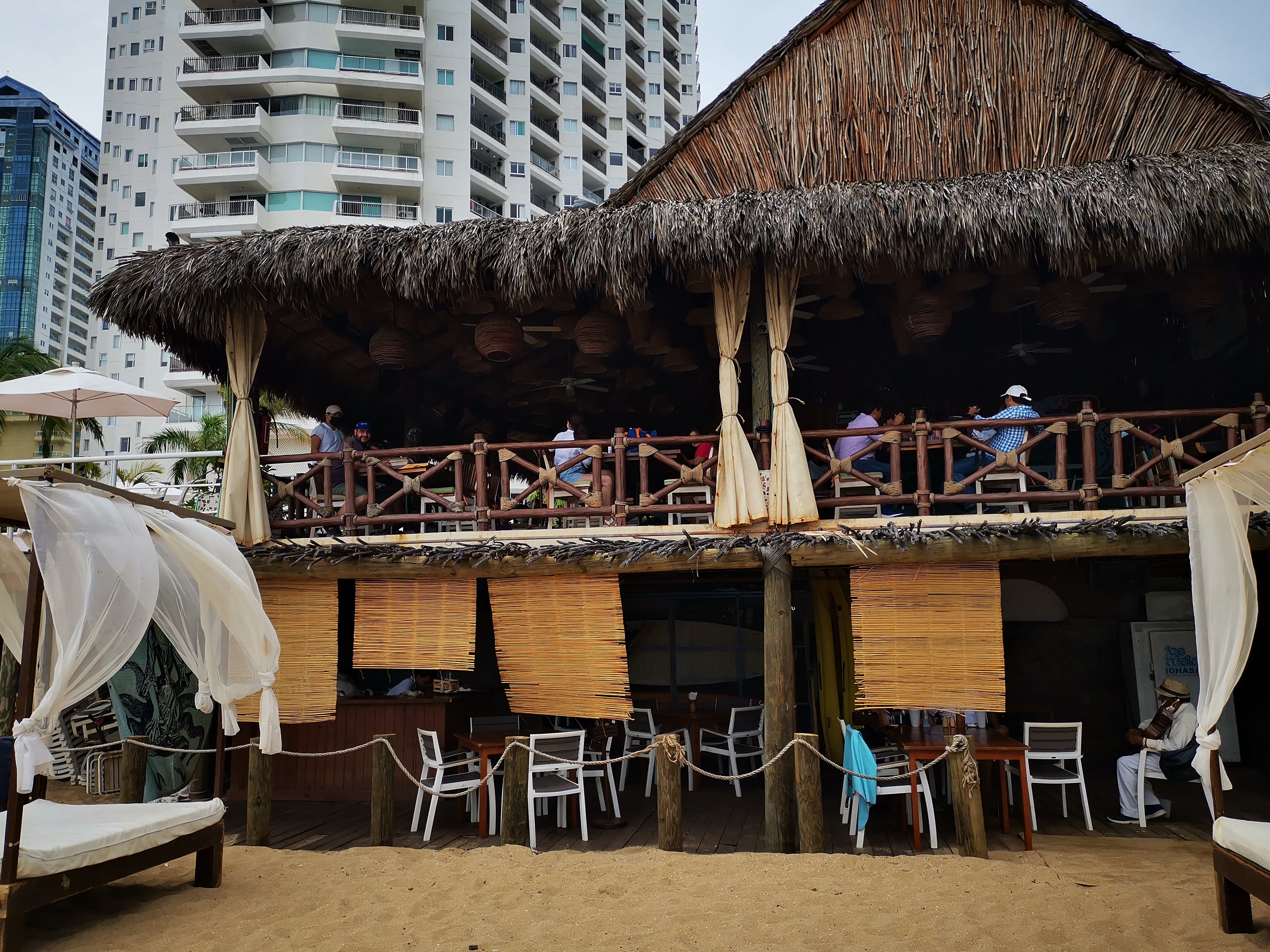 LUPE DE ARENA RESTAURANTE Y CLUB DE PLAYA image 6