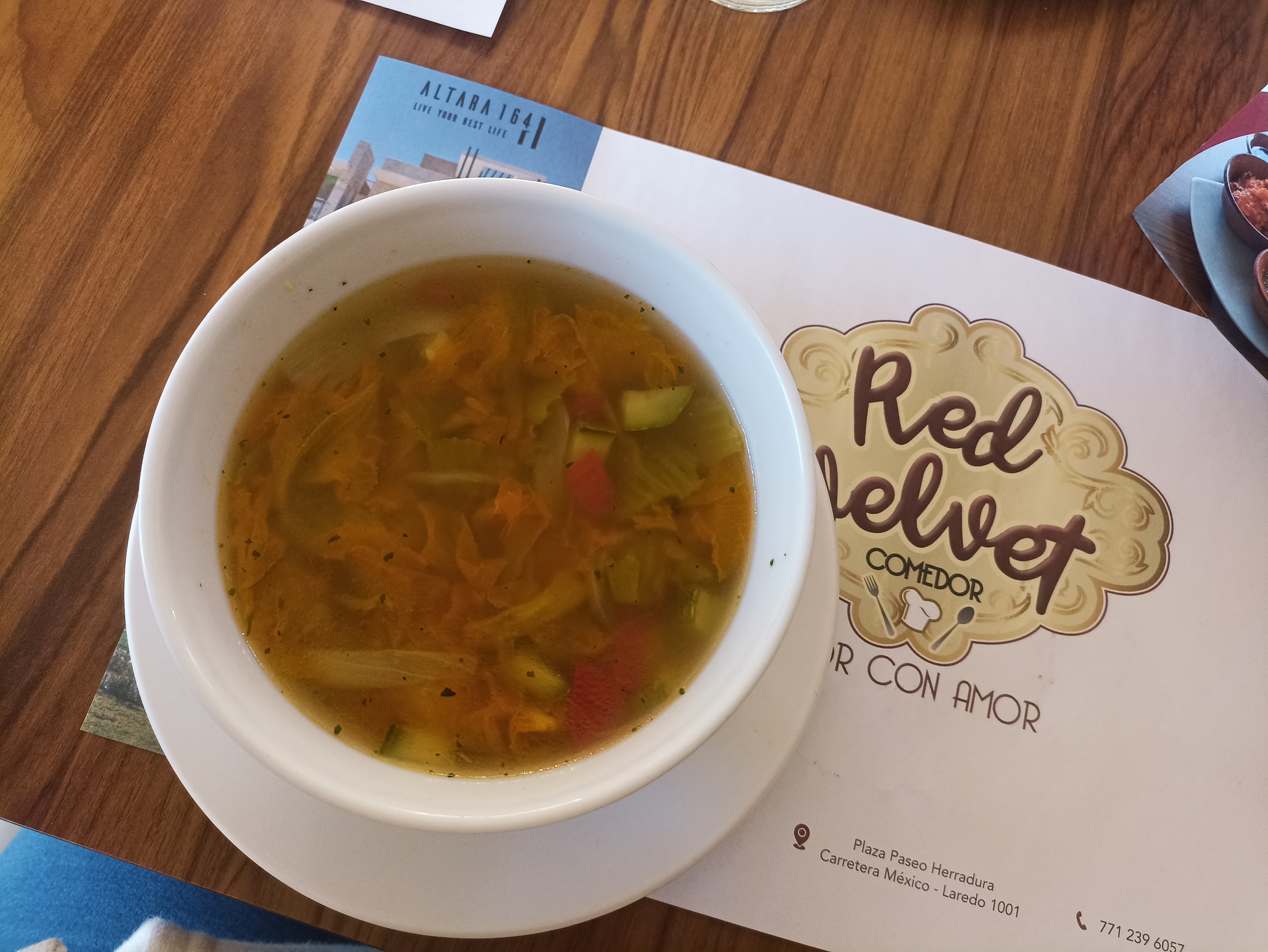 Red Velvet Comedor image 6