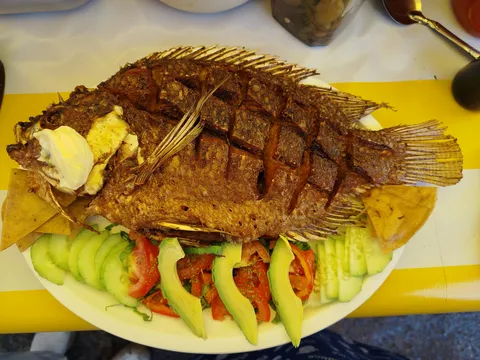 Restaurante de pescados y mariscos los corales. image 3