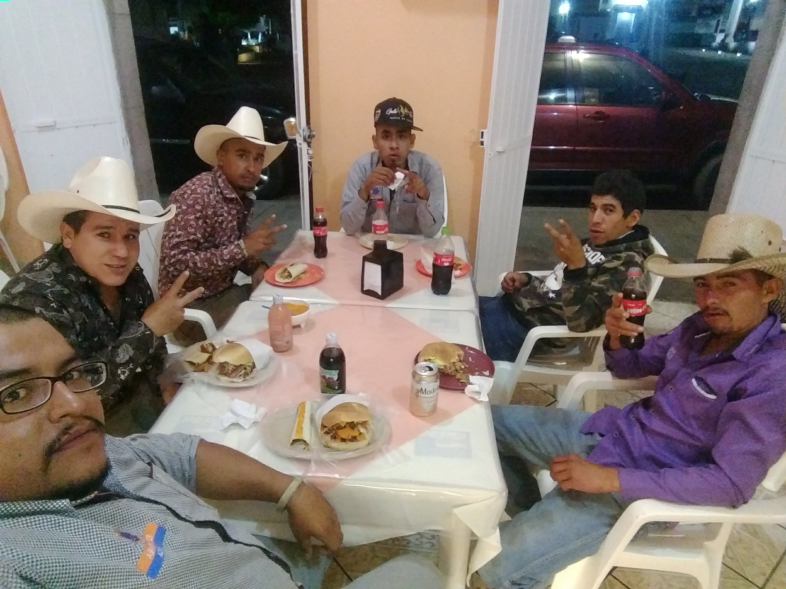 Loncheria Lizy image 2