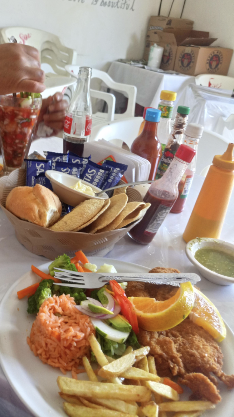 Mariscos Puerto Vallarta El Rey Lagarto image 1