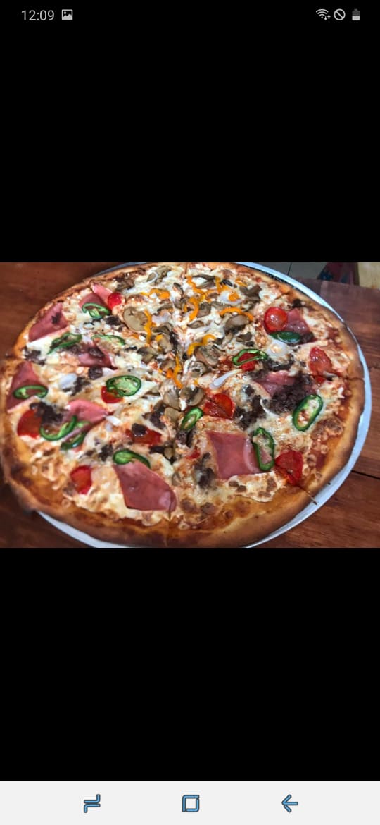 PP Roni's Pizza image 4