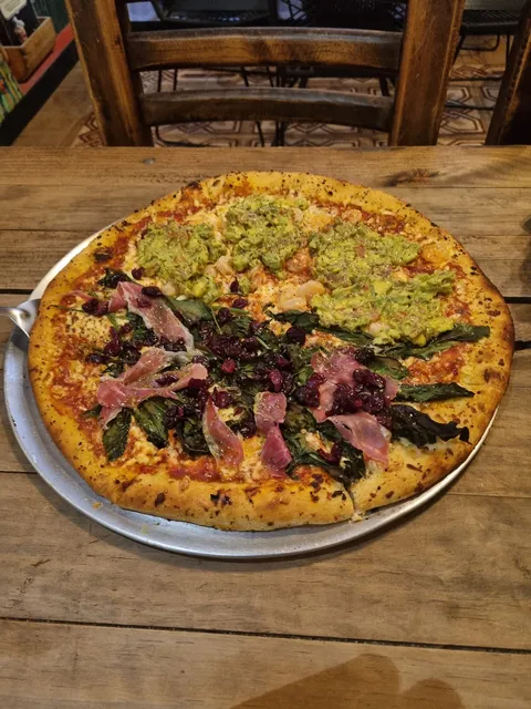 Bacha & Co. Pizza & Beer image 3