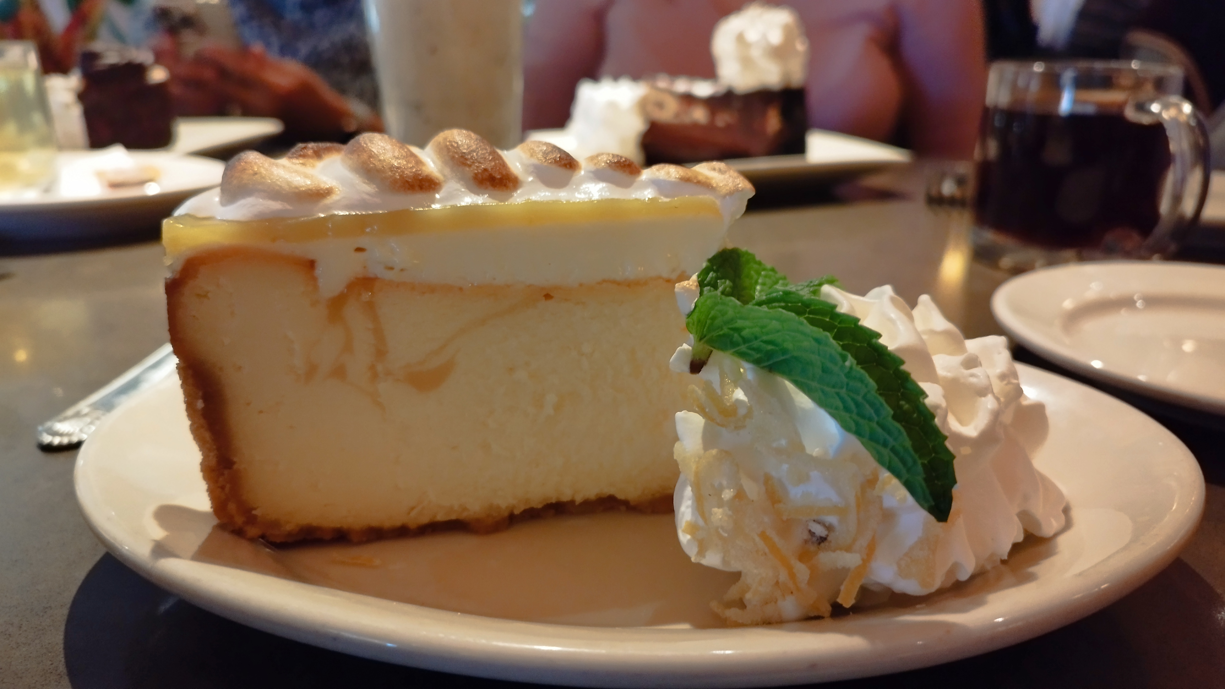 The Cheesecake Factory Perisur image 3