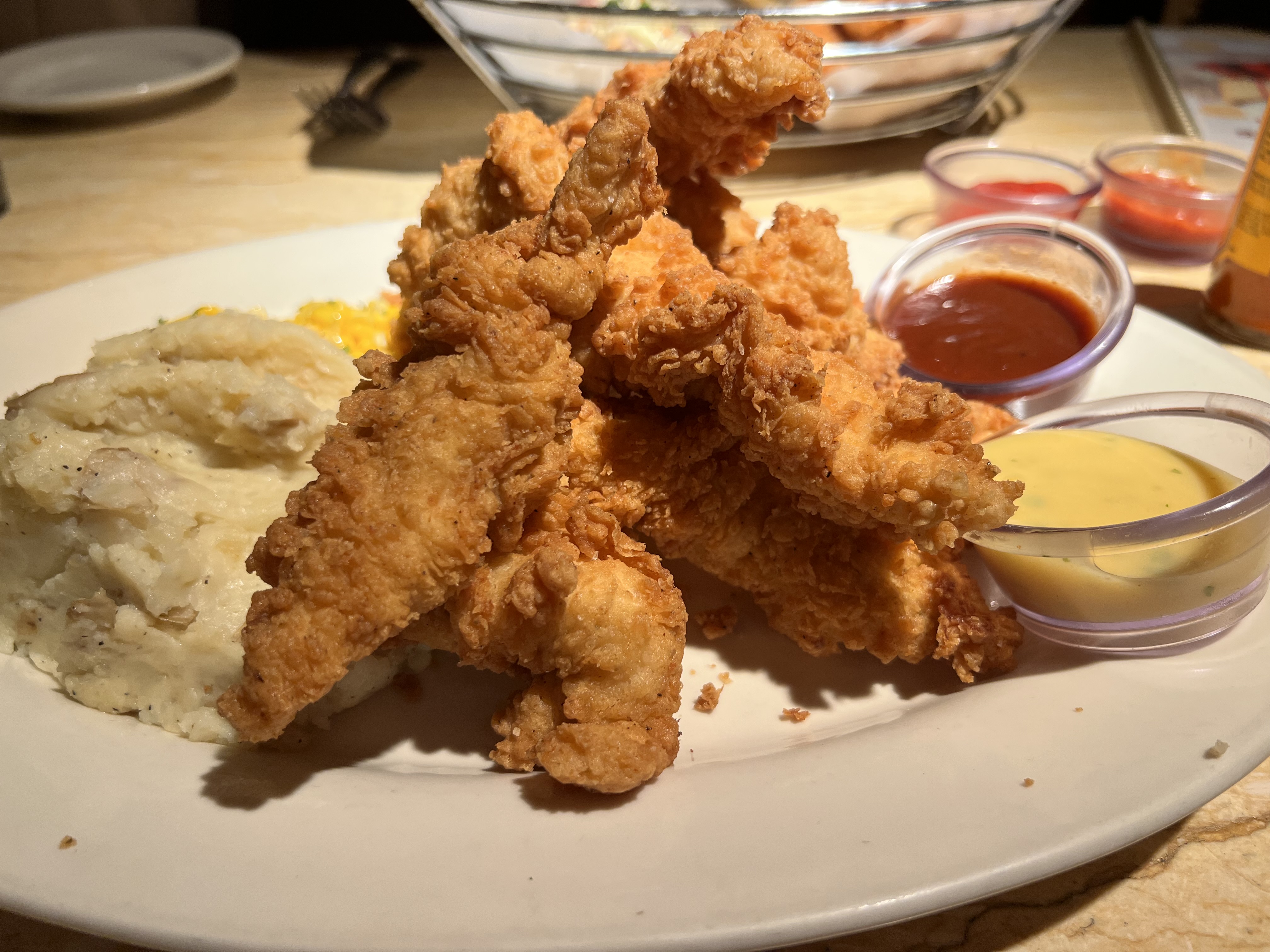 The Cheesecake Factory Perisur image 8