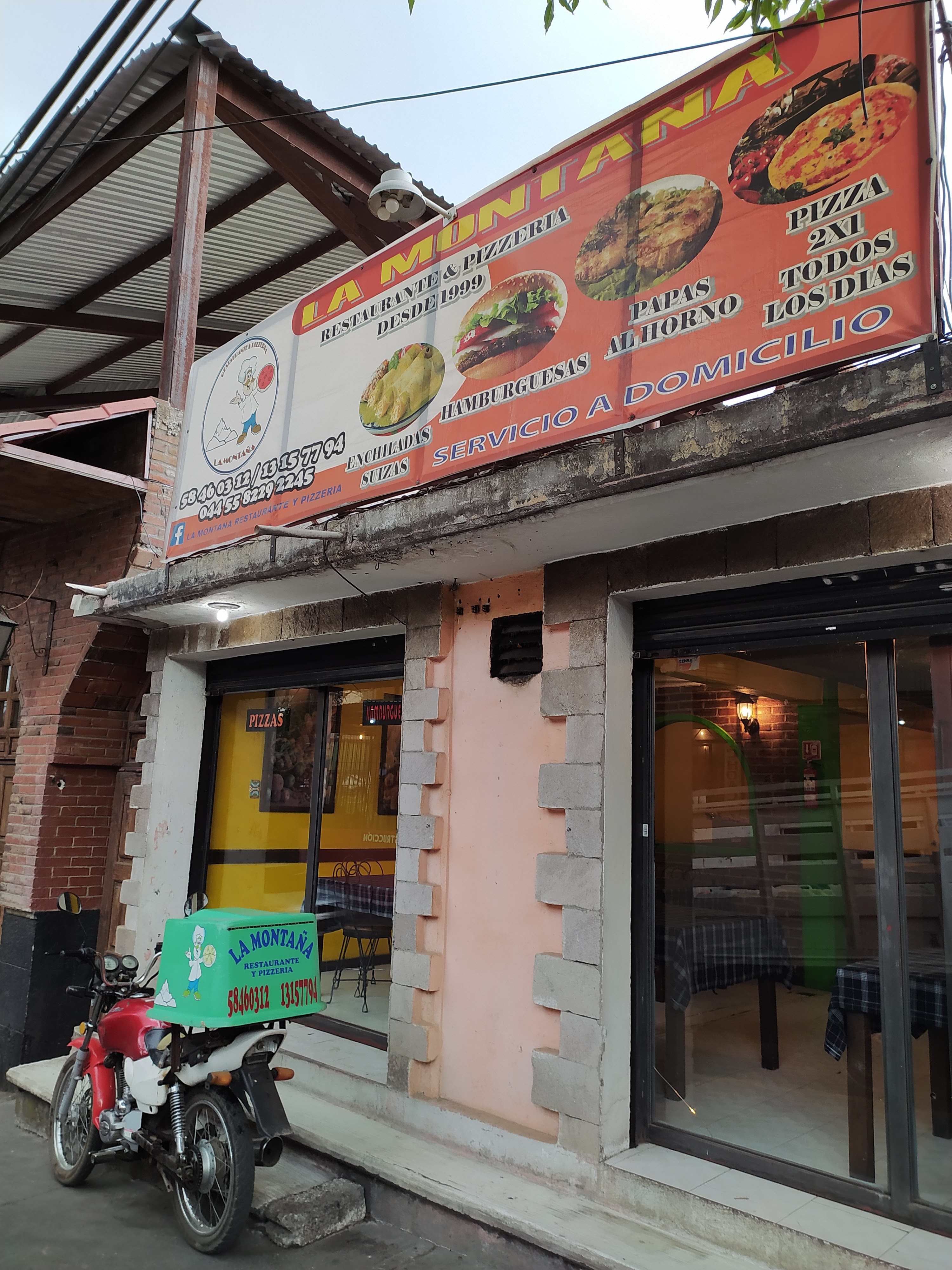 Pizzería La Montaña image 9