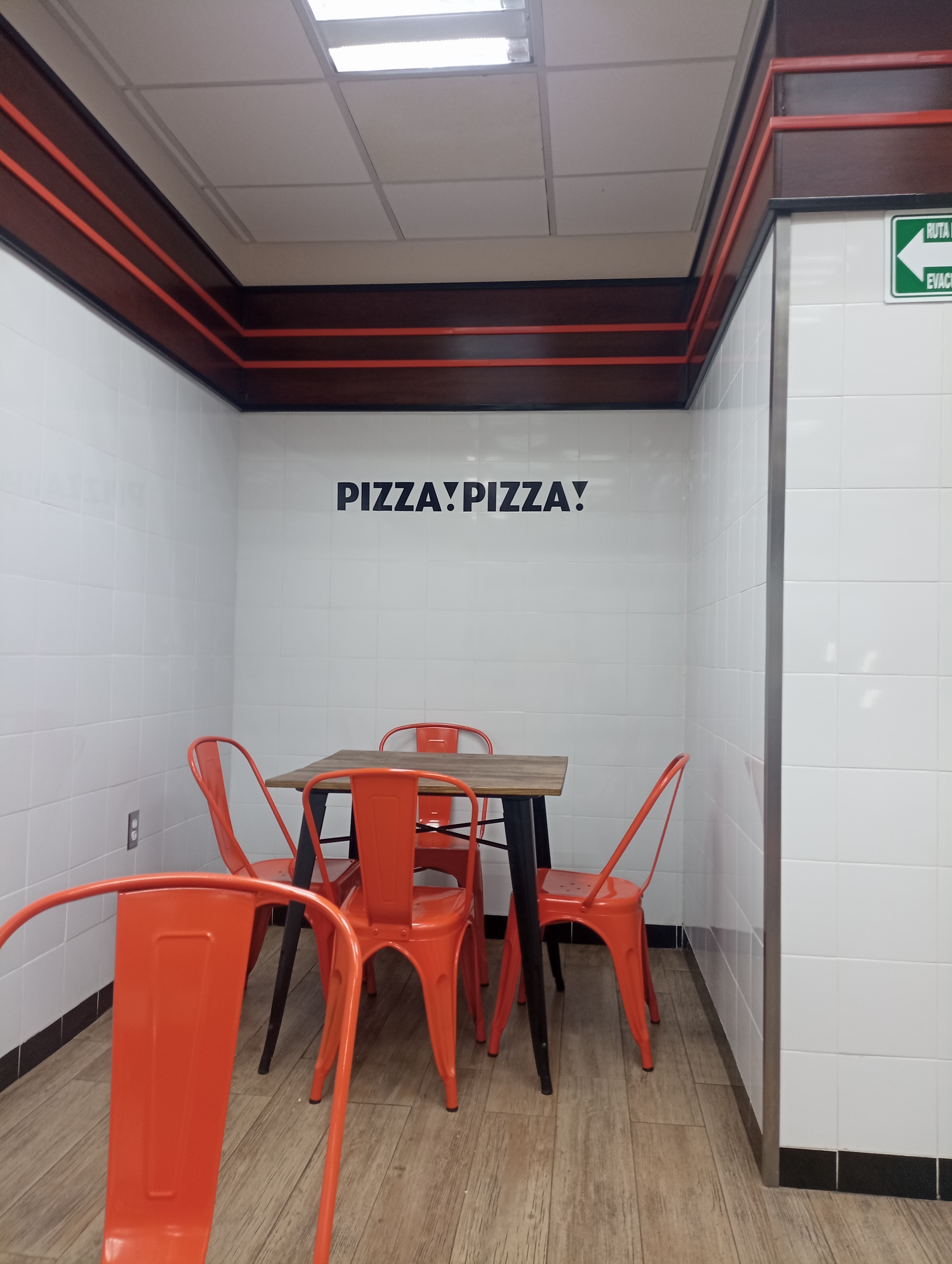 Little Caesars Coyula image 2