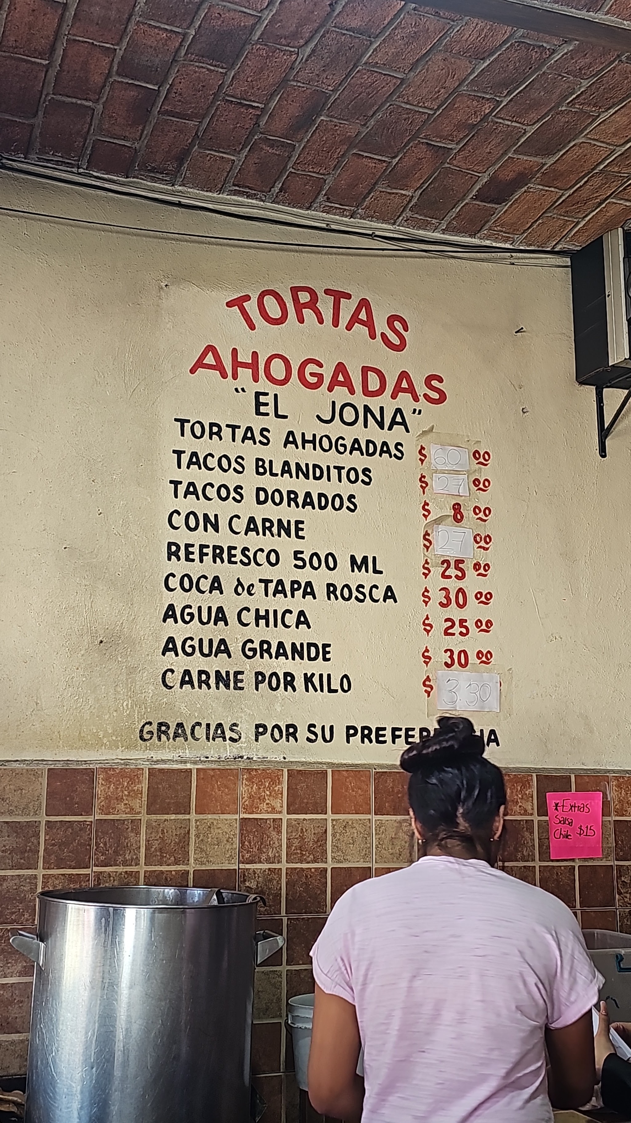 Tortas Ahogadas y Carnitas "El Jona" image 2