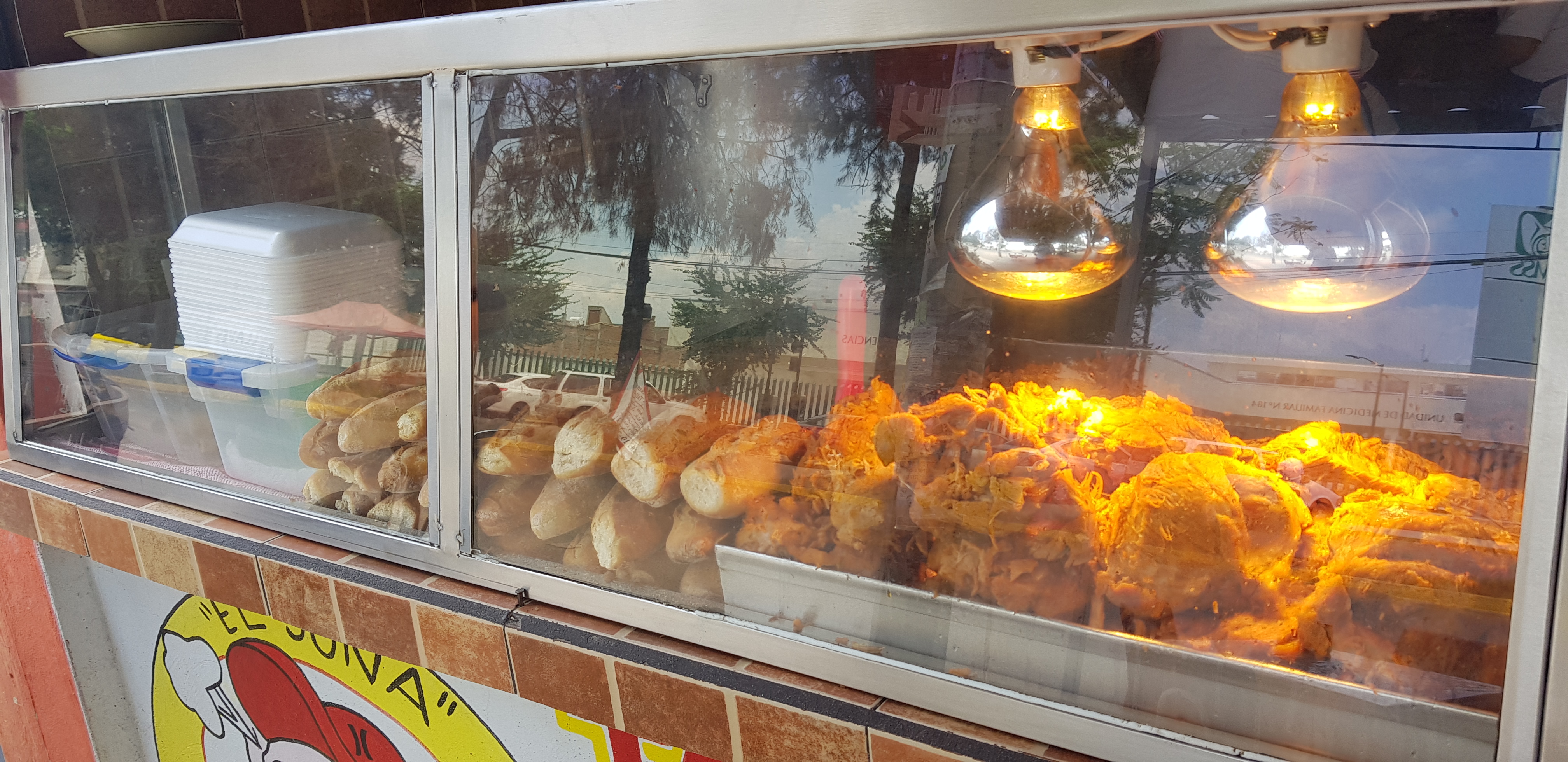 Tortas Ahogadas y Carnitas "El Jona" image 8