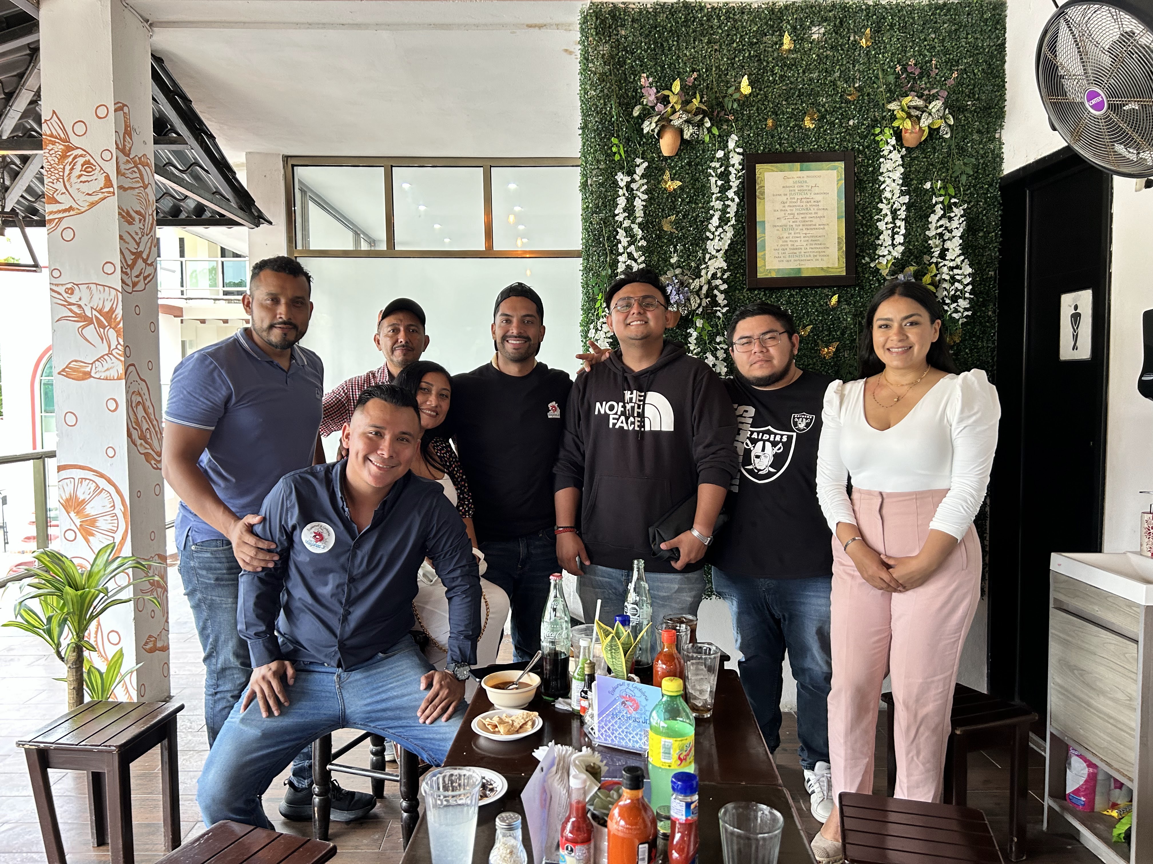 Restaurant y Coctelería Los 3 Magañas Jr image 5