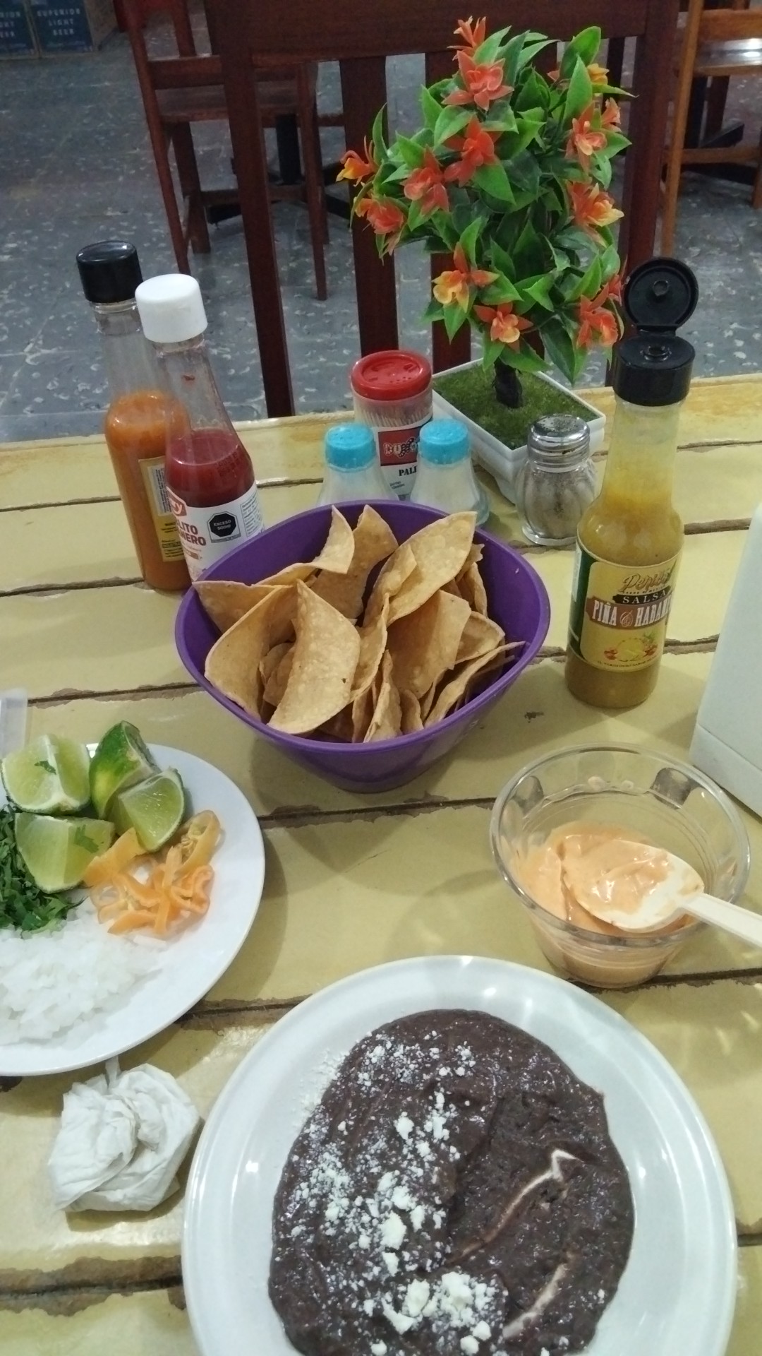 Doña Lichita Cocteleria & Botanas image 9