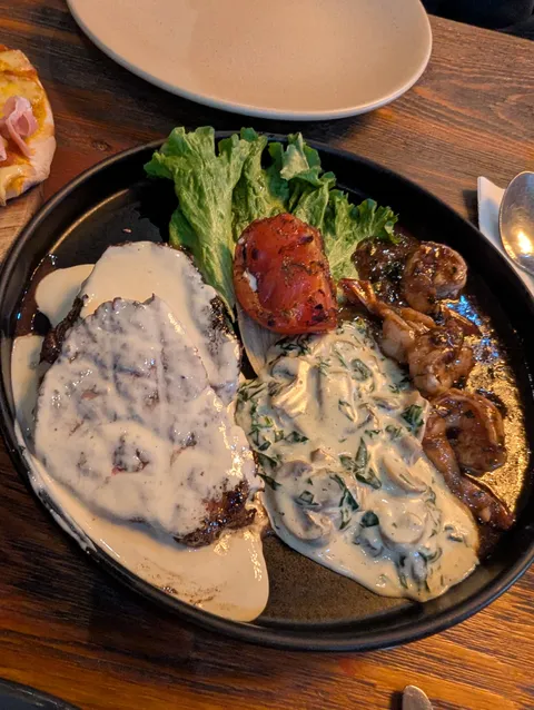La trattoria image 7
