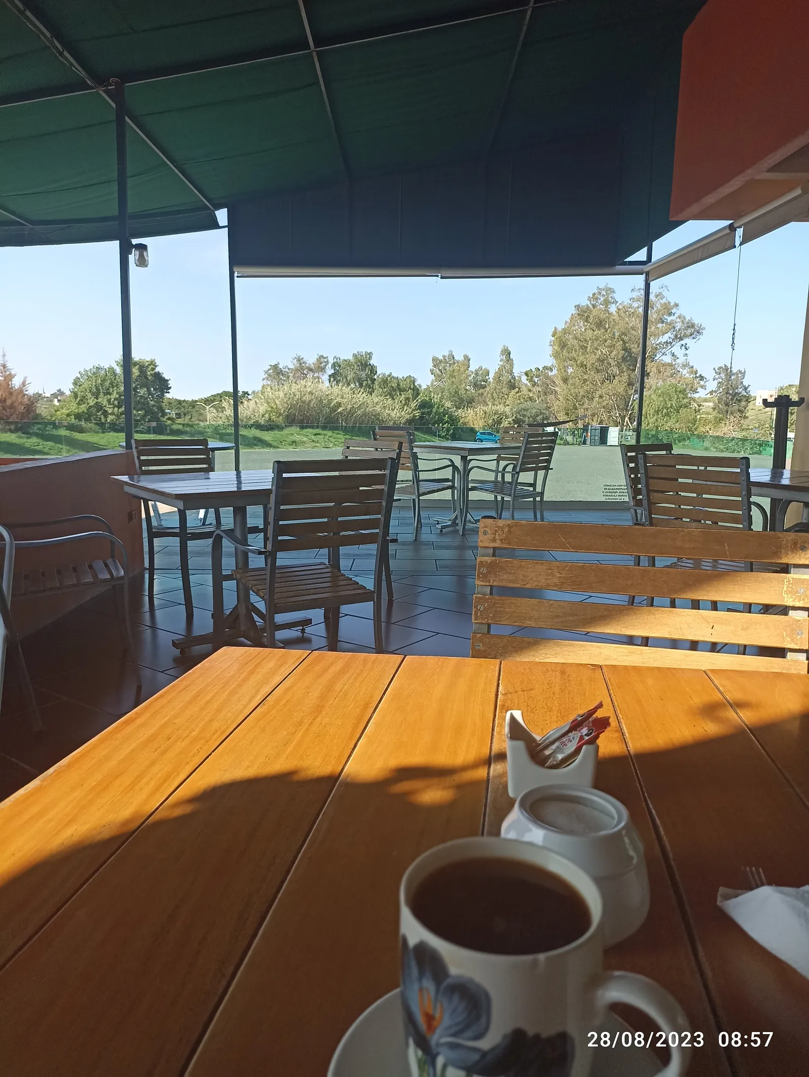 Ukul cafe image 5