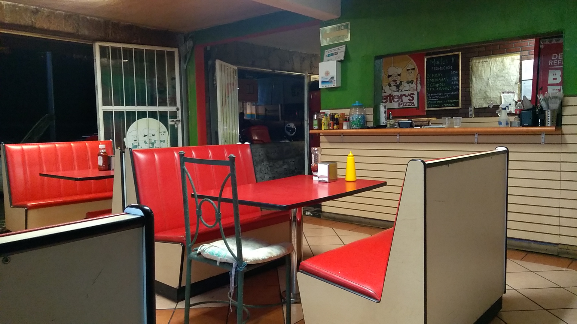 Peter’s Pizza image 4