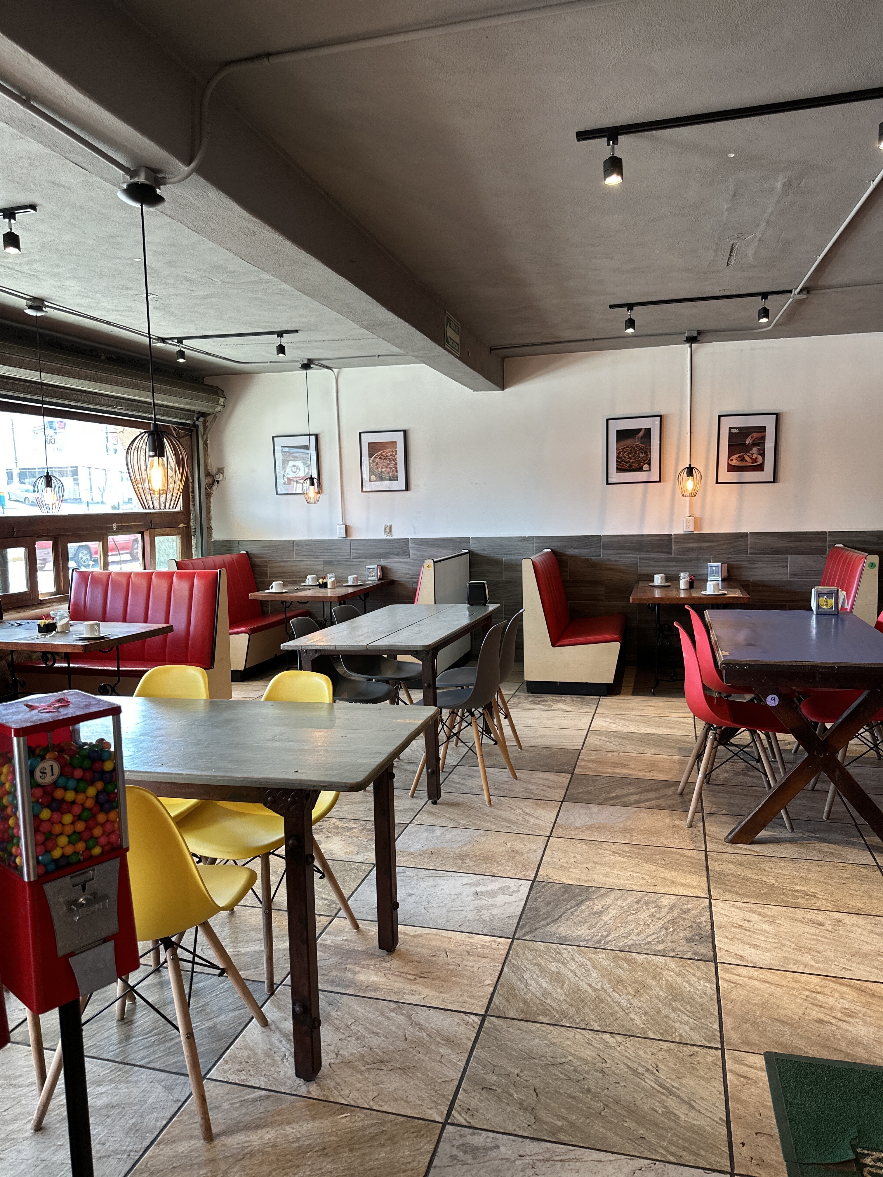 Peter’s Pizza image 8