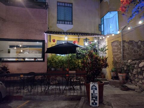 Calandrios image 1
