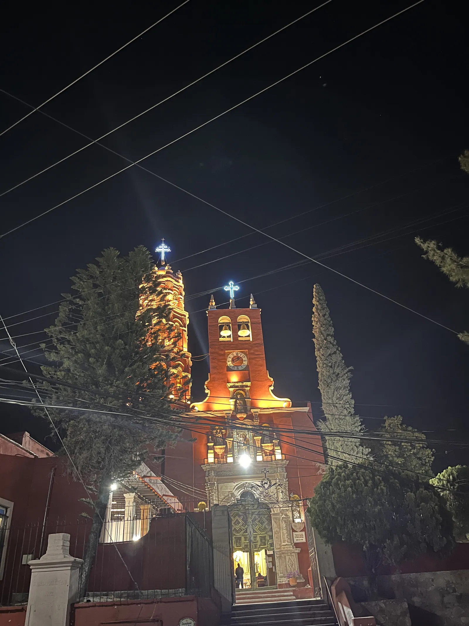 Calandrios image 9