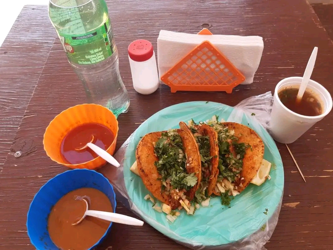 TAQUERIA HERNÁNDEZ image 4