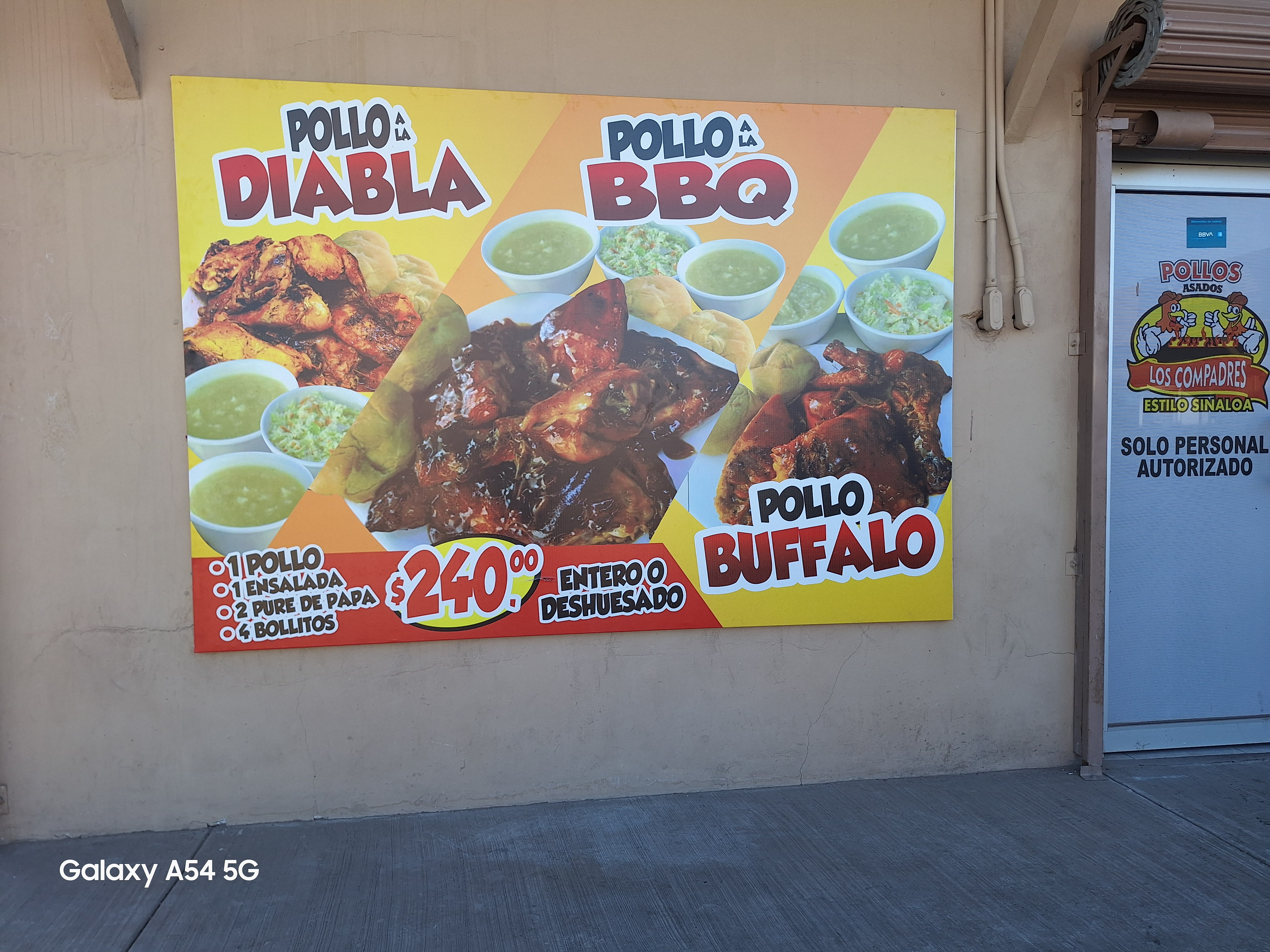 Pollos Asados Los Compadres - Los Milagros image 9